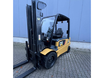 Električni viljuškar CATERPILLAR EP