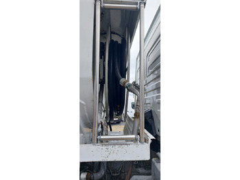 Kamion cisterna MERCEDES: slika 2