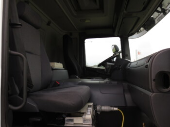 Kamion cisterna Scania P380: slika 3