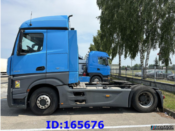Tegljač MERCEDES-BENZ Actros 1843