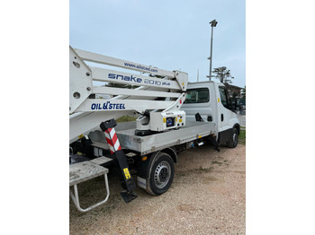 Vazdušna platforma montirana na kamion OIL&STEEL