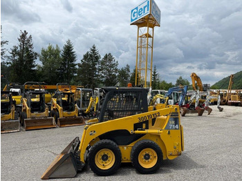 Mini utovarivač Komatsu SK714-5 (4026): slika 3