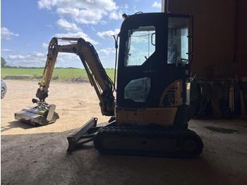 Mini bager Komatsu PC27MR-2: slika 3