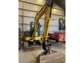 Mini bager Komatsu PC50MR-2: slika 2 Mini bager Komatsu PC50MR-2: slika 2