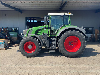 Traktor FENDT 828 Vario