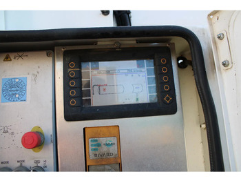 Vakuumska cisterna MAN TGM 26.340 + RIVARD 11.8M3 + PUMP + EURO 6: slika 4 Vakuumska cisterna MAN TGM 26.340 + RIVARD 11.8M3 + PUMP + EURO 6: slika 4