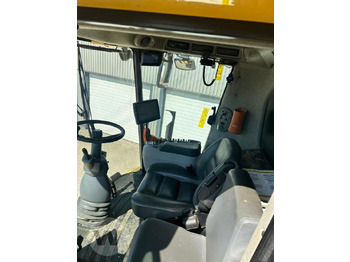 Kombinovani kombajn New Holland CR 9090: slika 5