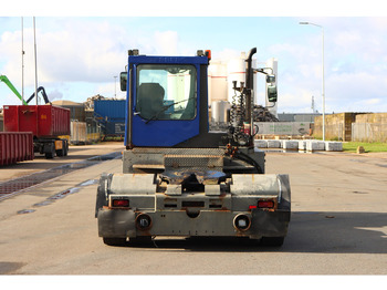 Terminalni traktor Terberg TT220: slika 5 Terminalni traktor Terberg TT220: slika 5