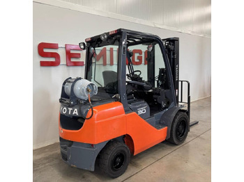 Gasni viljuškar Toyota 10949 06-8FG30F: slika 3