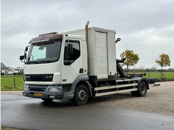 Kamion sa hidrauličnom kukom DAF LF 45 180!! HAAKARM/CONTAINER!!MOBILE WORKSHOP!!: slika 4