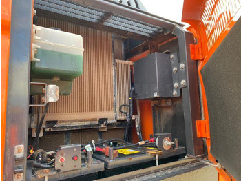 Bager guseničar Doosan DX300LC: slika 4