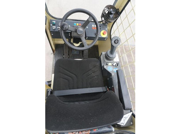 Bočni utovarivač Hubtex S40E: slika 3