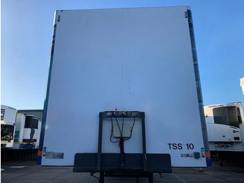 Poluprikolica sa zatvorenim sandukom Vogelzang Closed box insulated lift axle MOT 06-2026 TOP Condition: slika 2 Poluprikolica sa zatvorenim sandukom Vogelzang Closed box insulated lift axle MOT 06-2026 TOP Condition: slika 2