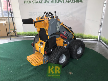 Mini utovarivač novi SK252D Giant: slika 3 Mini utovarivač novi SK252D Giant: slika 3