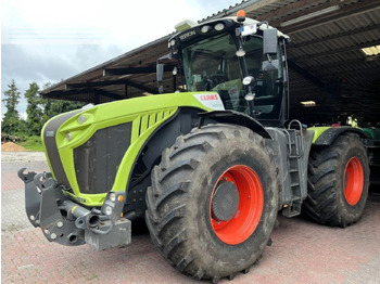Traktor CLAAS Xerion 4000