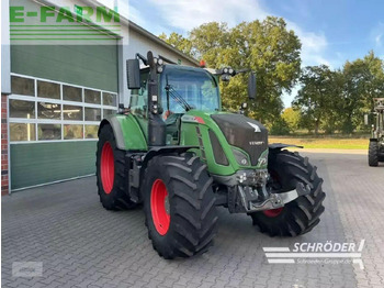 Traktor FENDT 718 Vario
