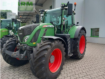 Traktor FENDT 724 Vario