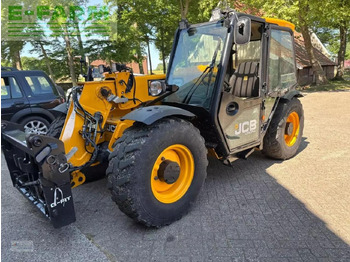 Teleskopski upravljač JCB