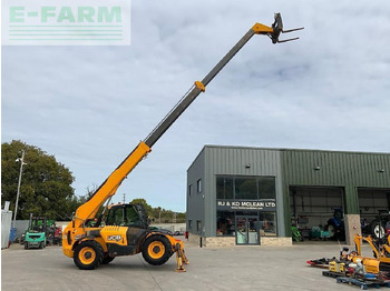 Teleskopski upravljač JCB