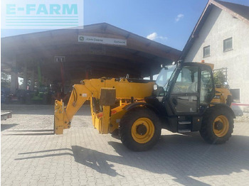 Teleskopski upravljač JCB