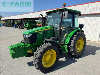 Traktor John Deere 5075e: slika 2
