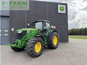 Traktor JOHN DEERE 6215R