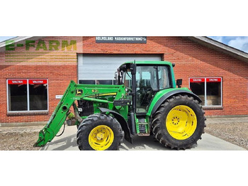 Traktor JOHN DEERE 6320