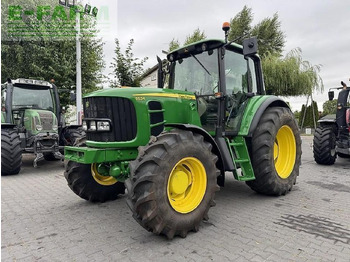 Traktor JOHN DEERE