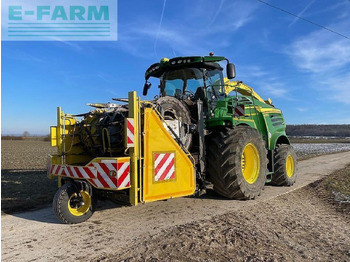 Kombajn za stočnu hranu JOHN DEERE 8700
