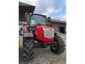 Traktor McCORMICK