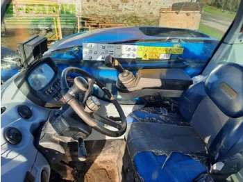 Teleskopski upravljač New Holland lm7-42: slika 2