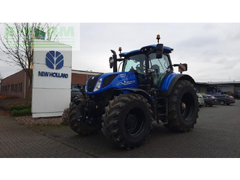 Traktor NEW HOLLAND T7
