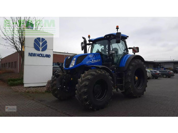 Traktor NEW HOLLAND T7