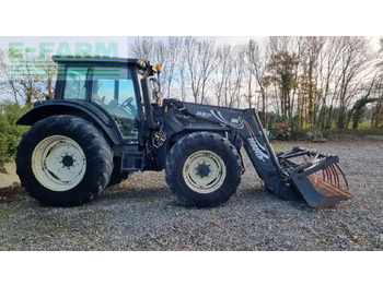Traktor VALTRA N121