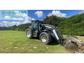 Traktor VALTRA T154