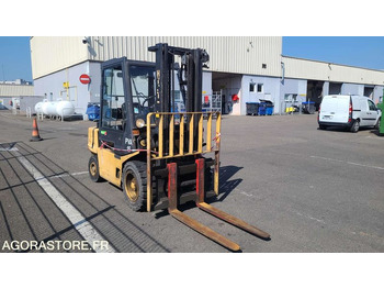 Dizel viljuškar HYSTER