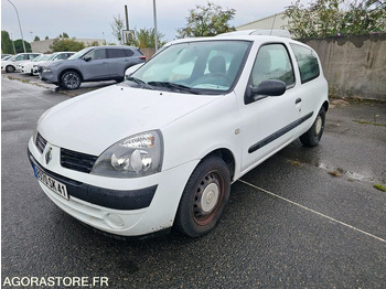 Automobil RENAULT