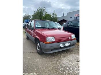 Hečbek RENAULT