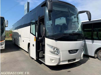 Turistički autobus