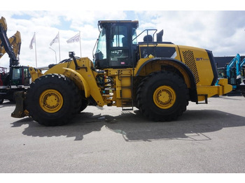Utovarivač točkaš CATERPILLAR 980M