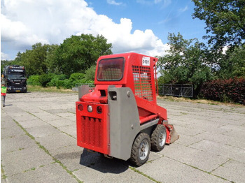 Mini utovarivač Gehl 1640: slika 4