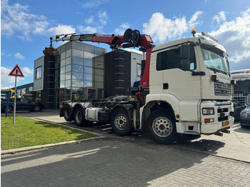 Kamion sa dizalicom MAN TGA 35.440