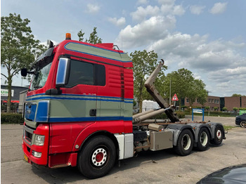 Kamion sa hidrauličnom kukom MAN TGX