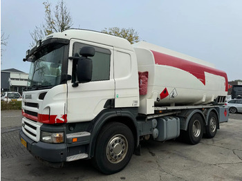 Kamion cisterna SCANIA P 400