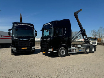 Kamion sa hidrauličnom kukom SCANIA R 580