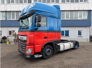 Tegljač DAF XF 440