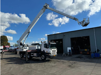 Kamion SCANIA P 400