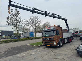 Kamion sa tovarnim sandukom VOLVO FM 500
