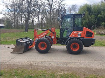 Utovarivač točkaš KUBOTA R070