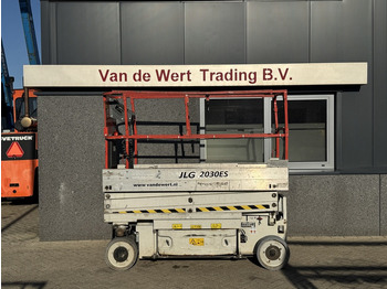 Lift u obliku makaza JLG